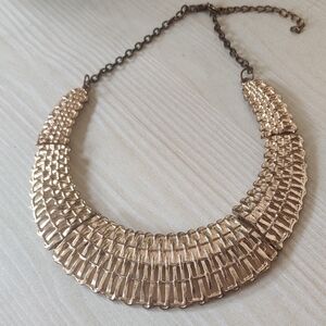 Vintage Elegant Gold Tone Collar Style Statement Necklace
